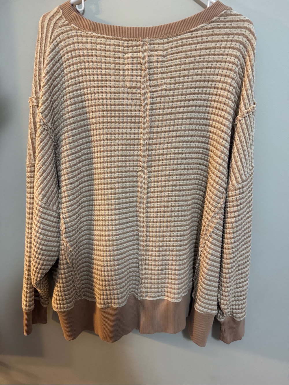 American Eagle Oversized Cozy Beige Waffle-Knit Women's Sweater - Picture 3 of 3